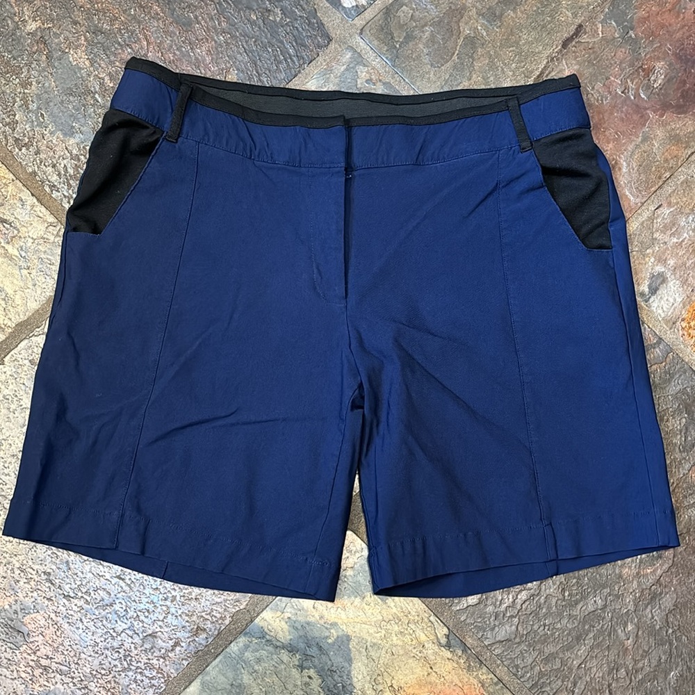 3/$20 Simply Vera Shorts